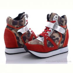 Сникерсы Victoria 8 red